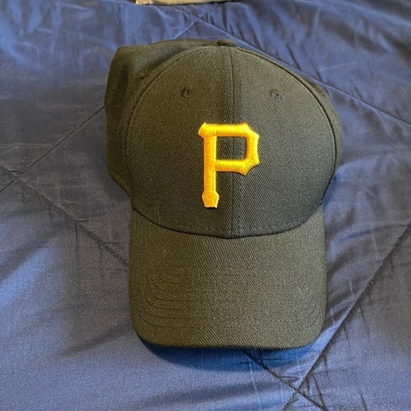 Pittsburgh Pirates Hat - New Era Medium-Large - Picture 1 of 4